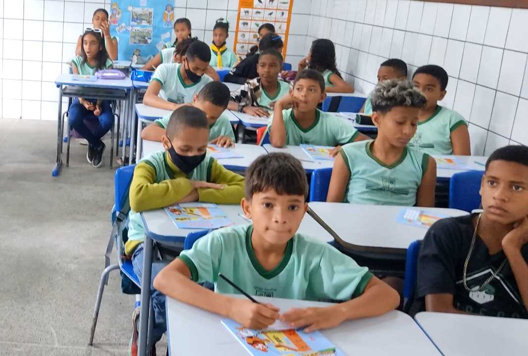 Camacã: Parceria entre prefeitura e PM leva o PROERD para as salas de aulas